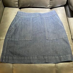 Loft size 4 Jean skirt with pockets